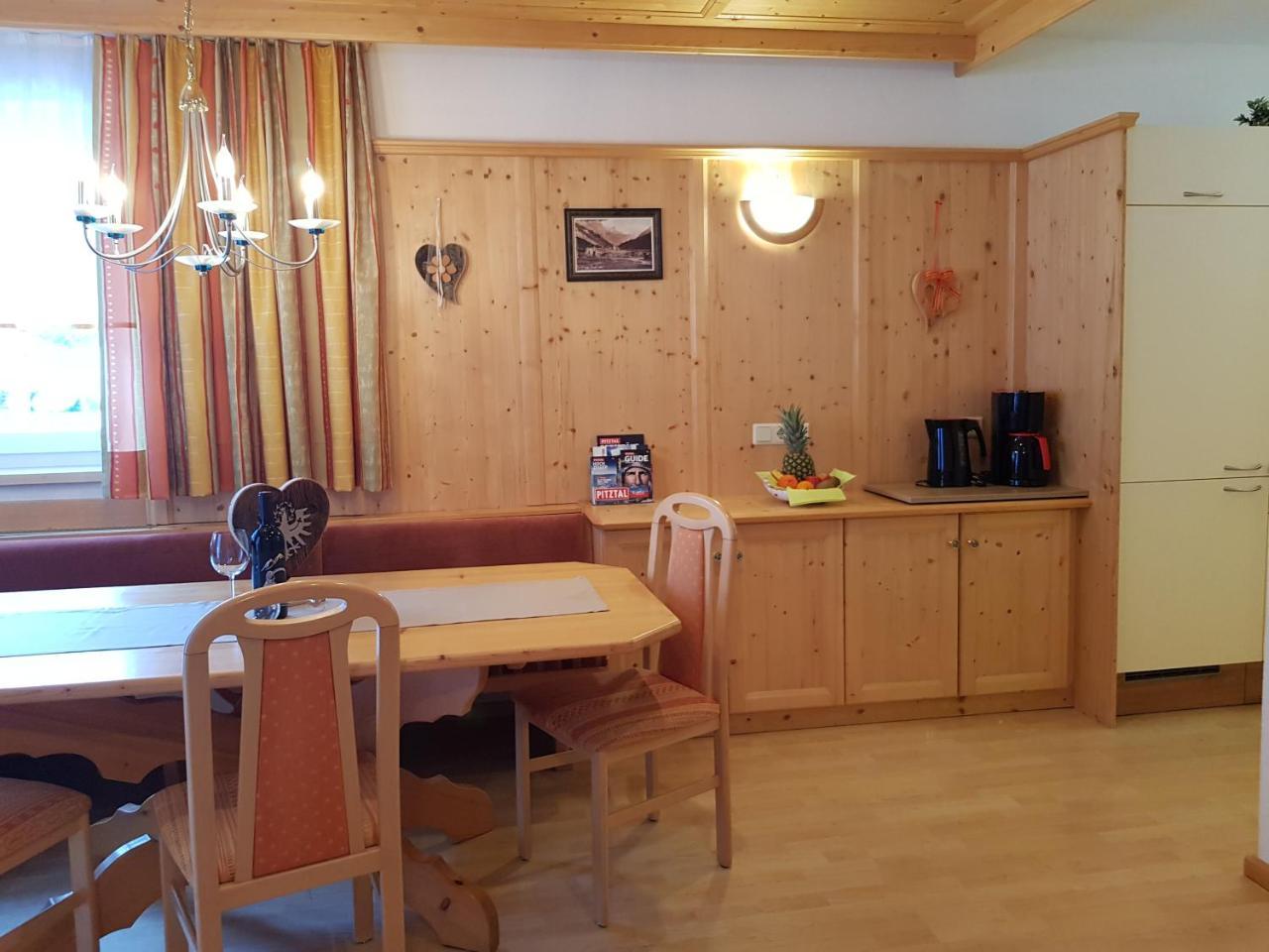 Alpina Appartement Sankt Leonhard im Pitztal Exteriér fotografie